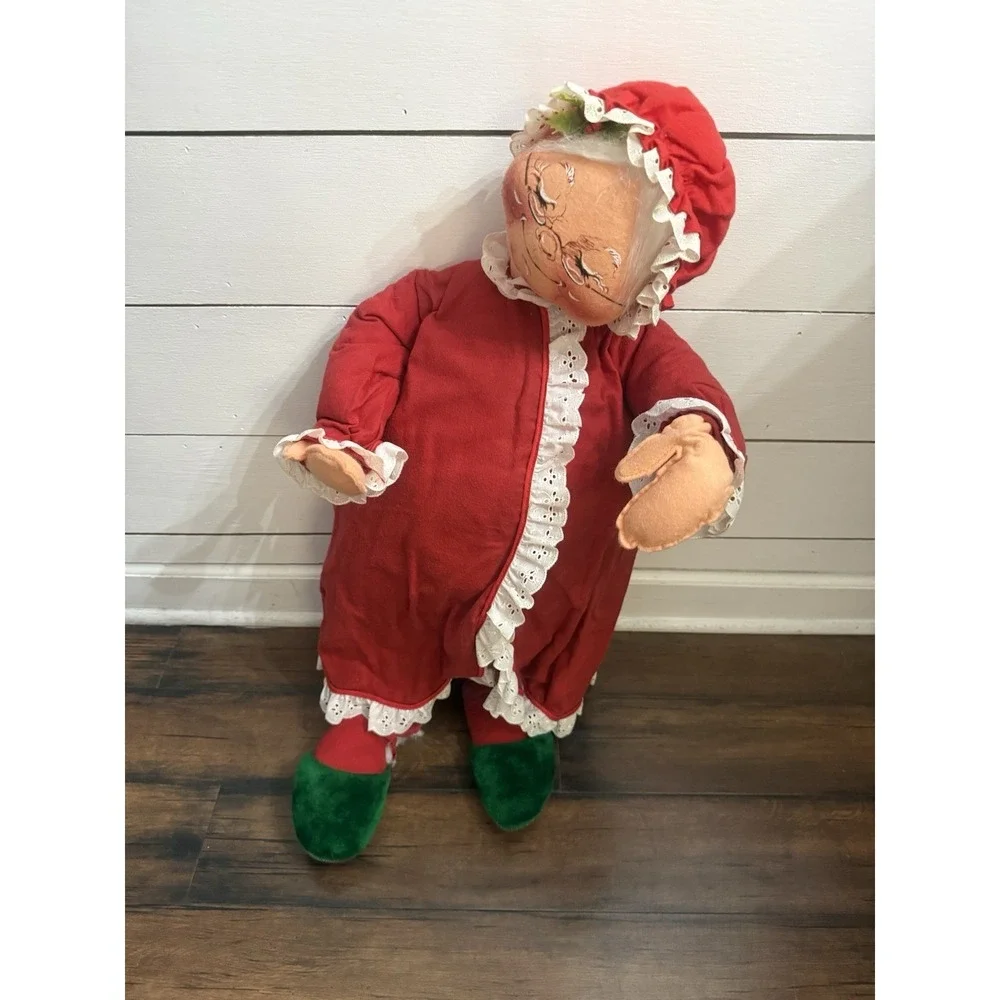 Vintage 1990s Annalee Dolls Tuckered‎ Santa Mrs. Claus Christmas 30